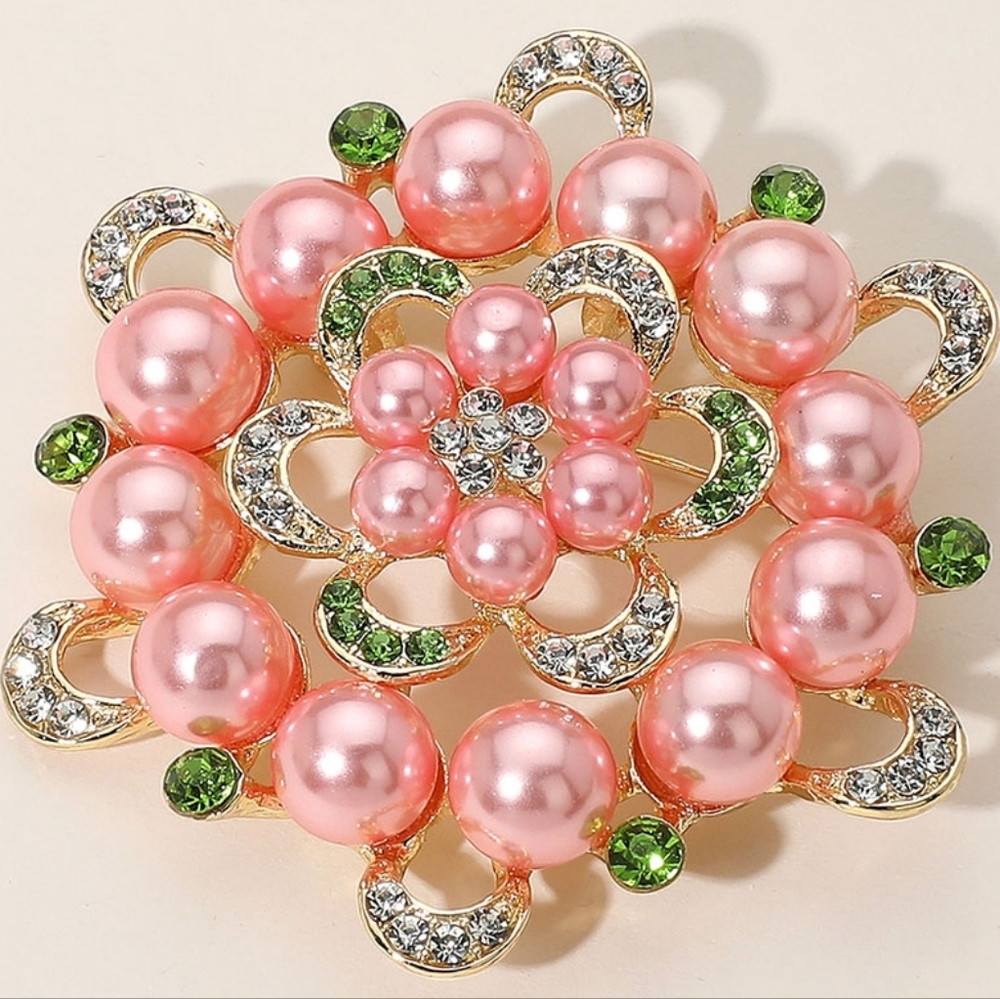 Round Crystal Pearl Flower Pin Brooch - Picture 4 of 4